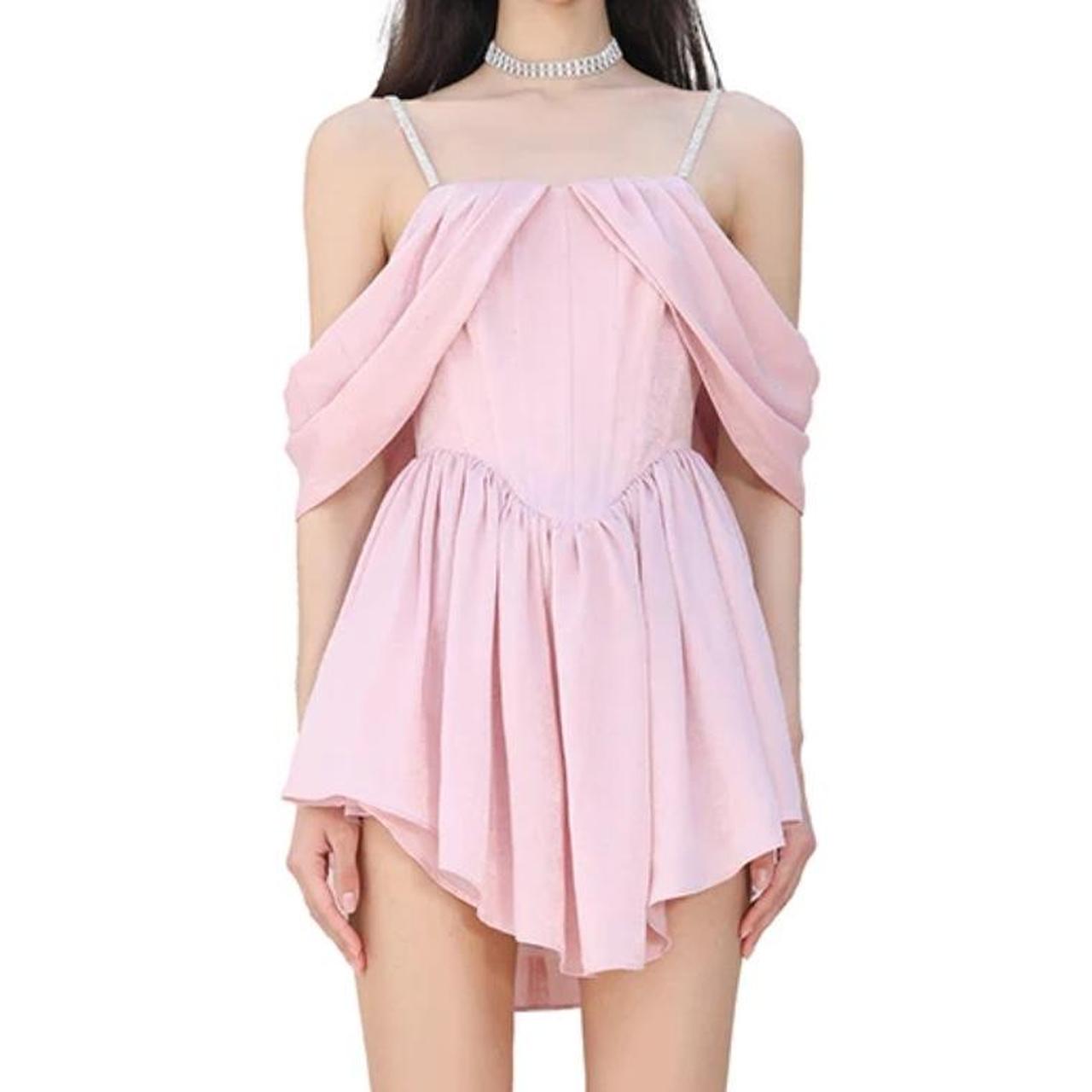 item listed by camrihewie