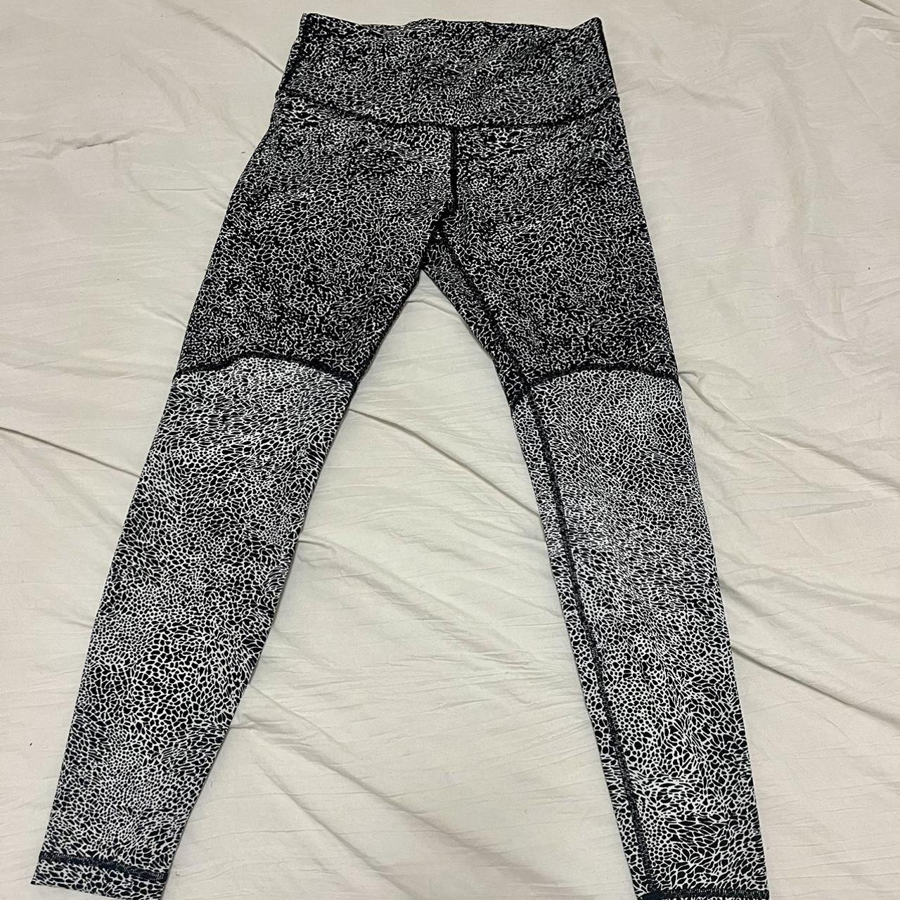 Lulu Lemon Leggings Size 10 worn maybe once, NO... - Depop