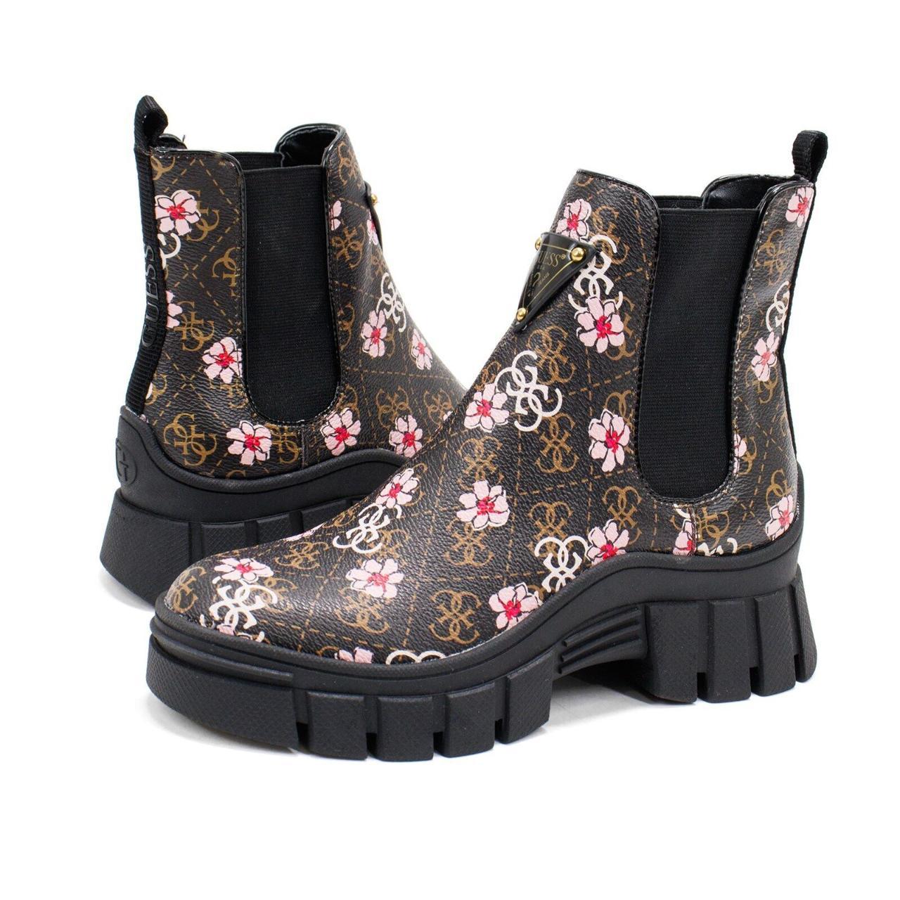 Womens 2024 guess boots