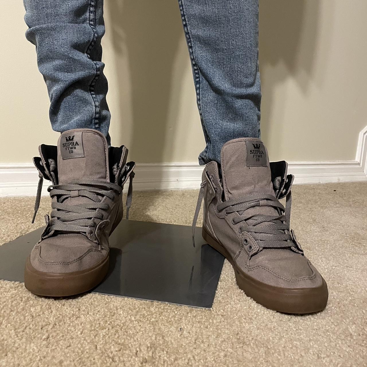 Supra skytop cheap with jeans