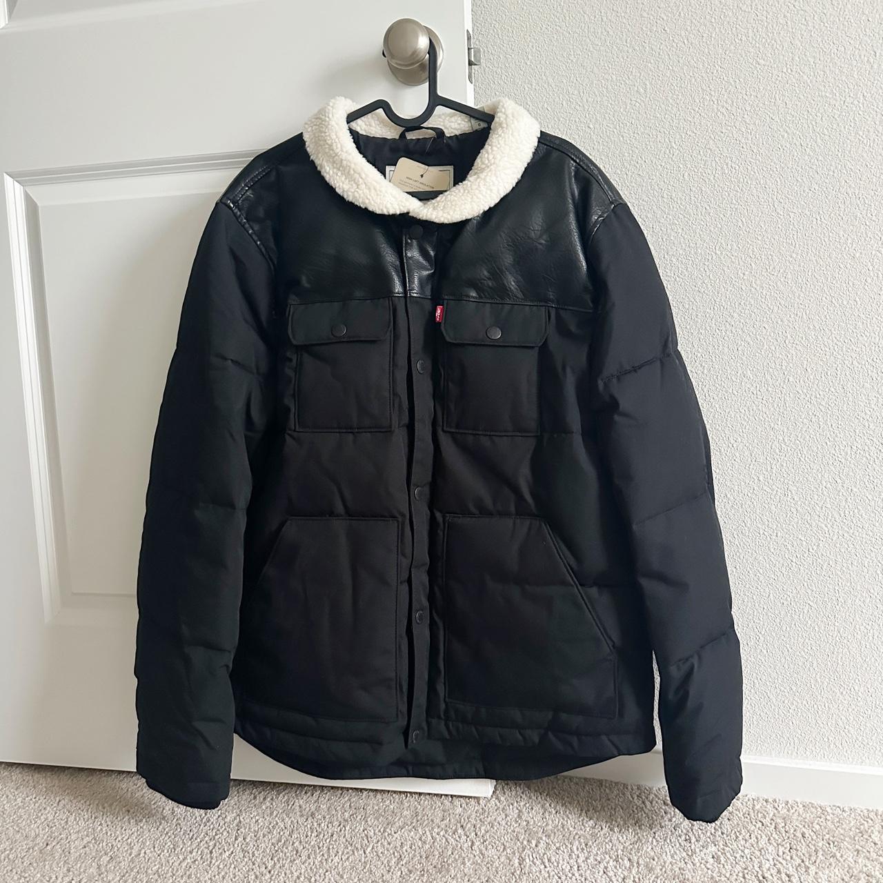 Levi s Quilted Woodsman Puffer Jackets Black Brand Depop