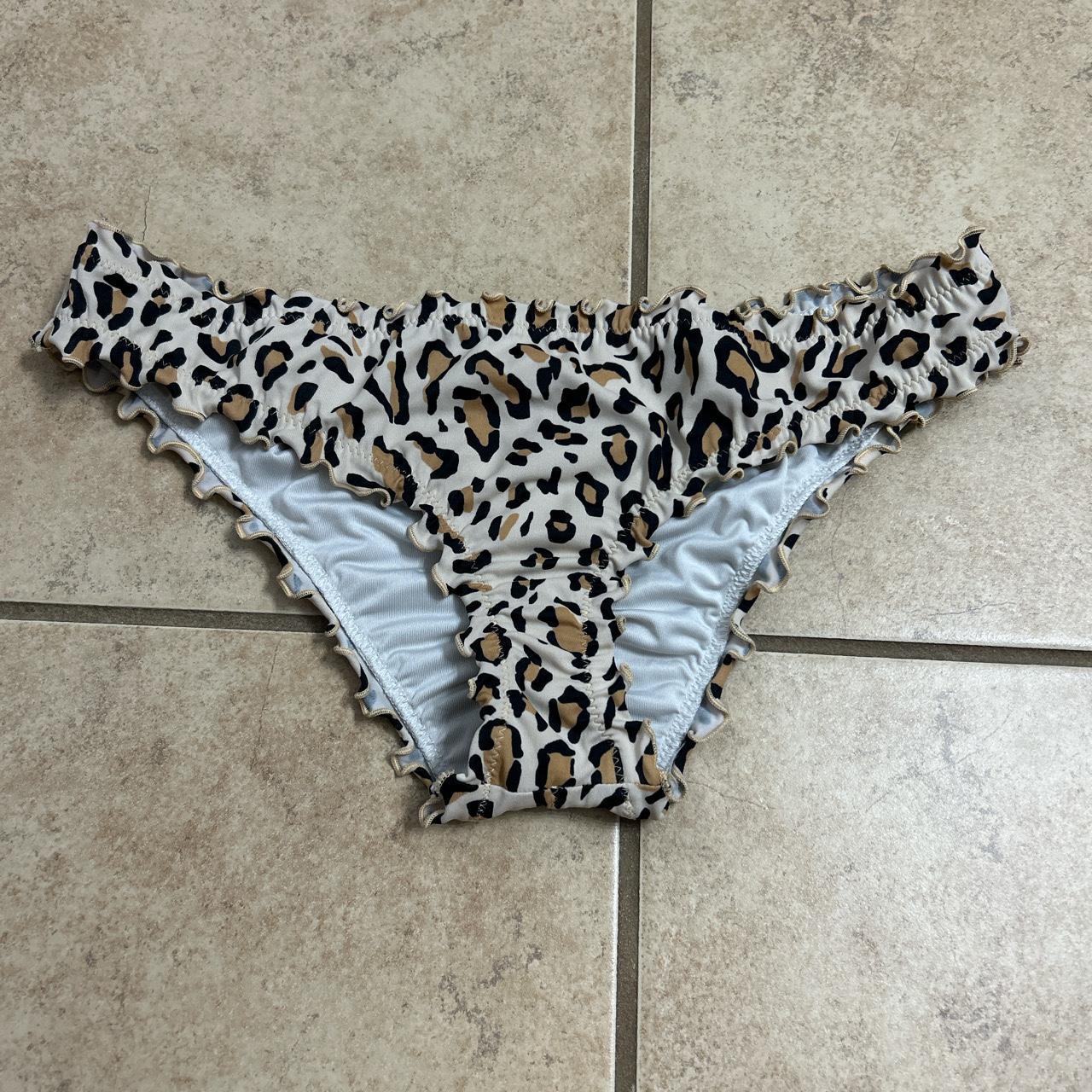 Cheeky bathing suit bottoms Size S Depop