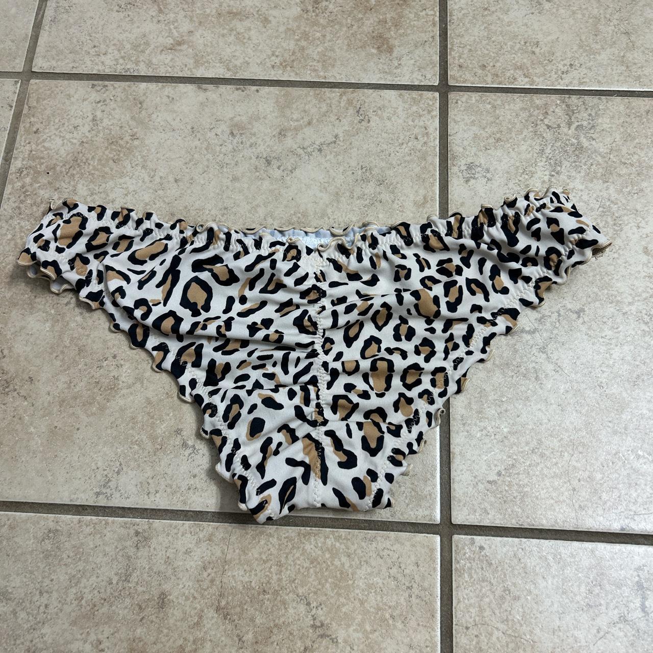 Cheeky bathing suit bottoms Size S Depop
