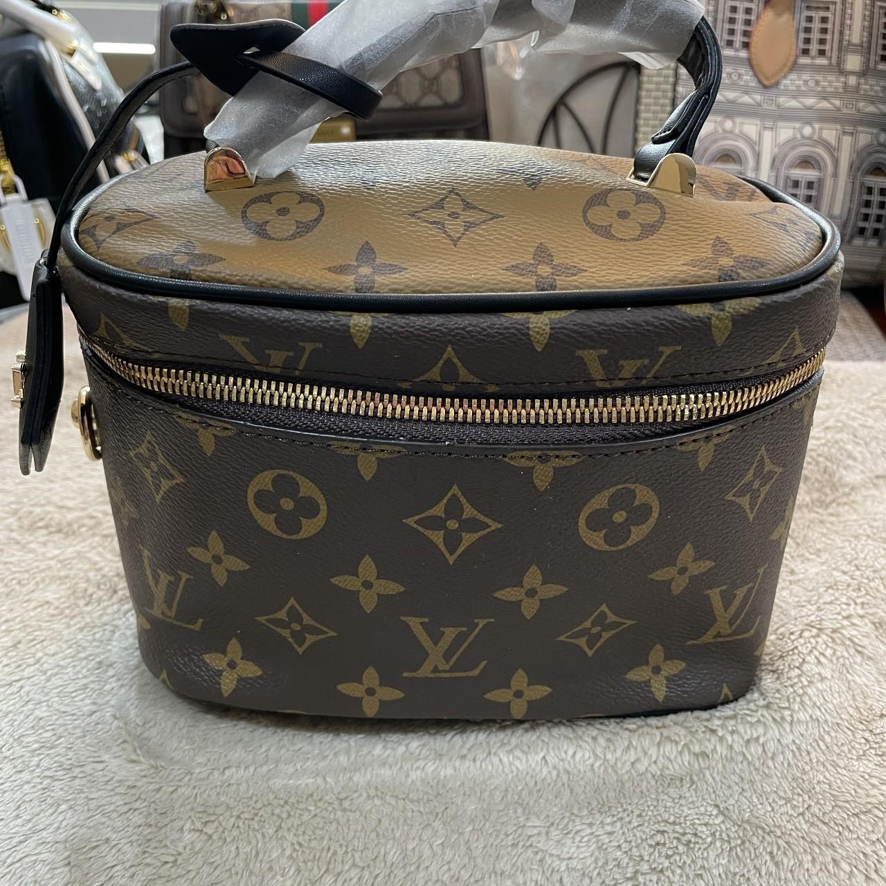 Louis vuitton-clutch-bag - Depop