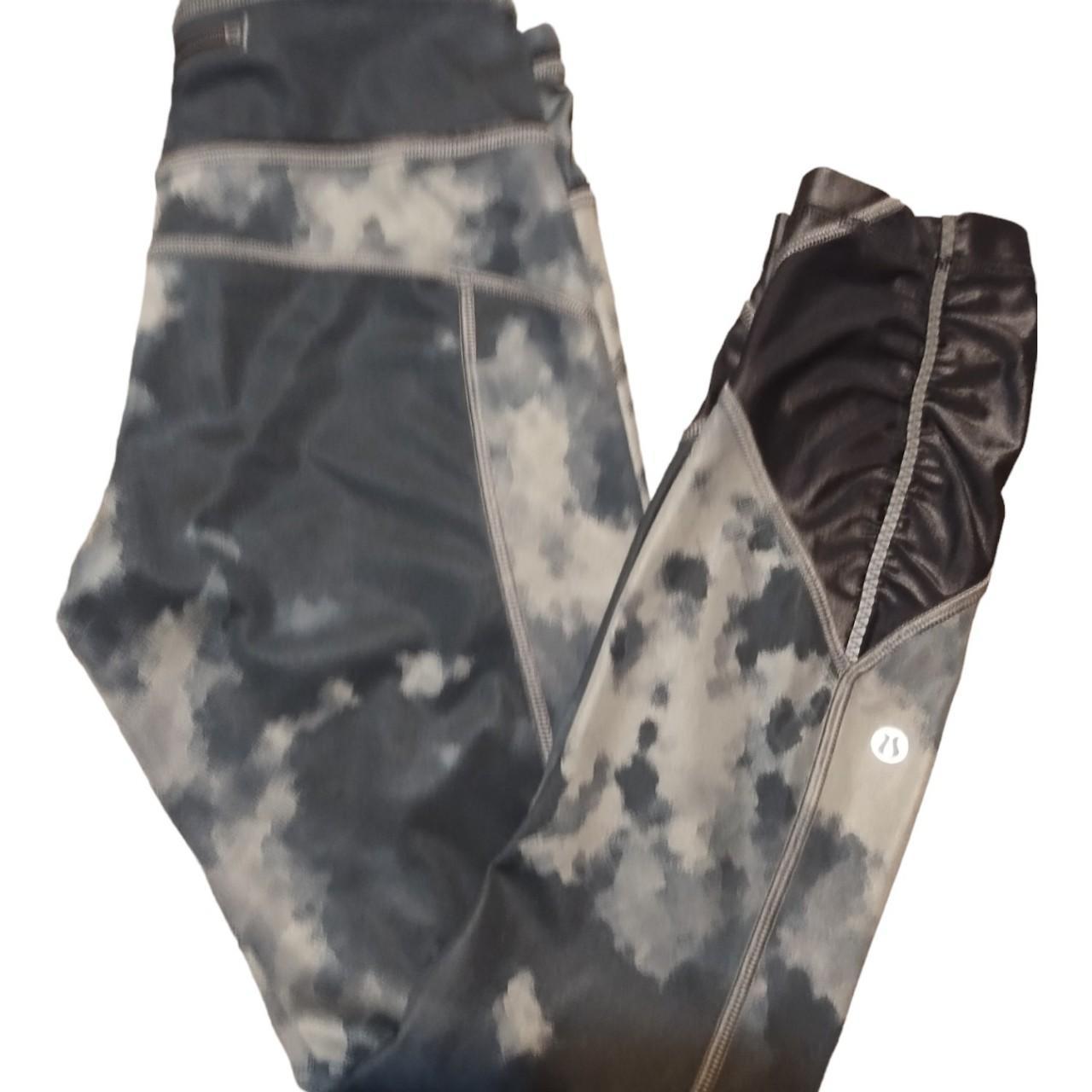 Lululemon camo leggings #lululemon #lulu #preppy #camo - Depop