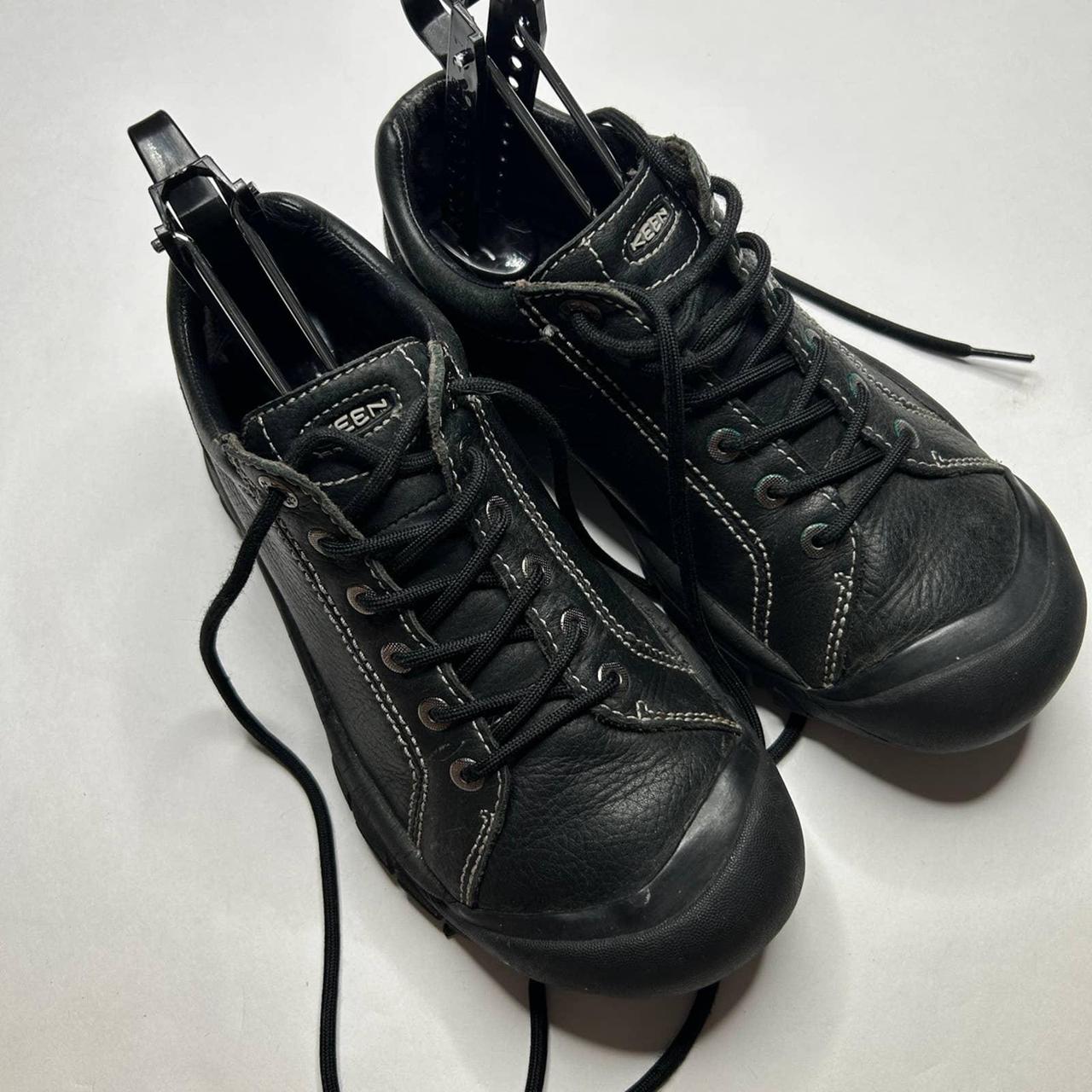 Men’s Keen Lace Up Non Slip Shoes Pre Owned but... - Depop