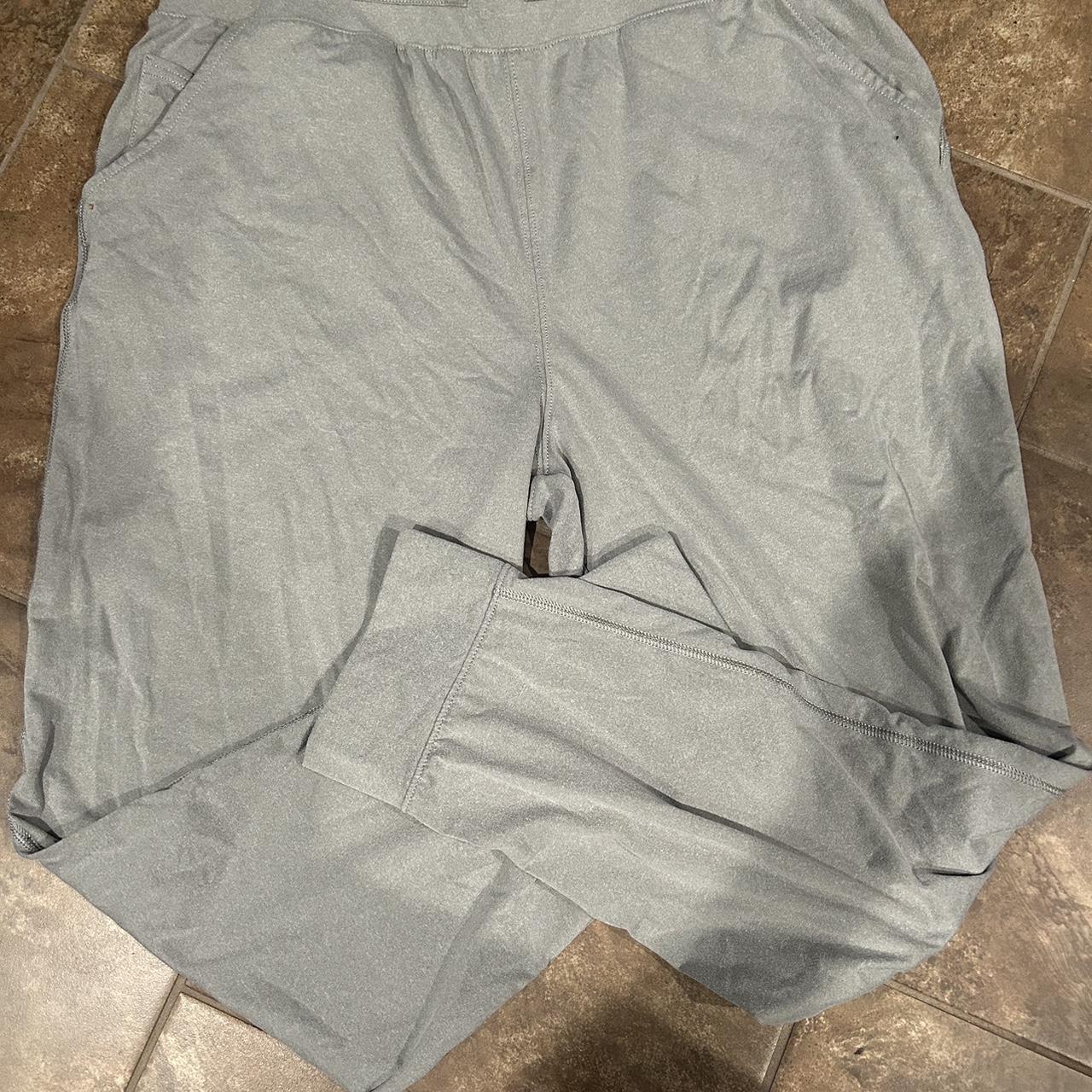 American Eagle: Holiday Snoopy Jogger - Depop