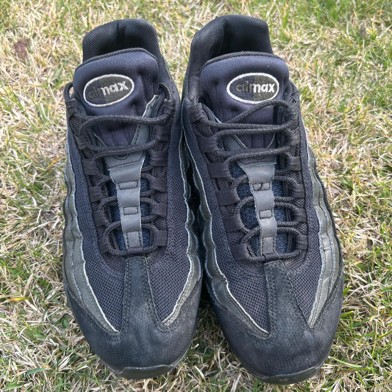95s black and green
