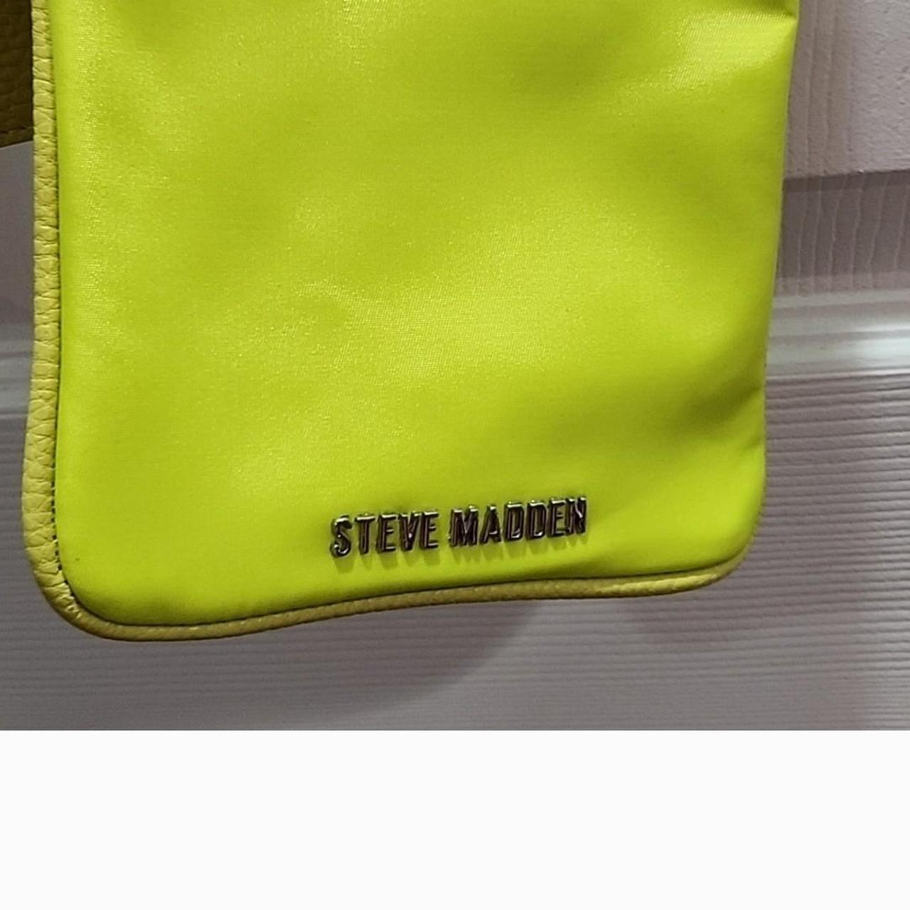 NWT Steve Madden Neon Yellow Nylon Crossbody Depop