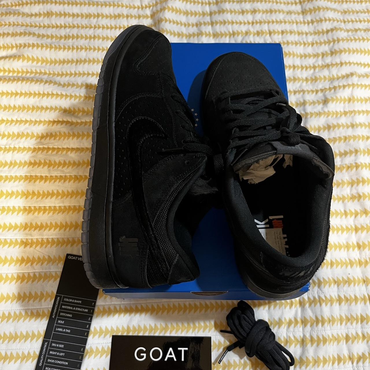 undefeated dunks all black