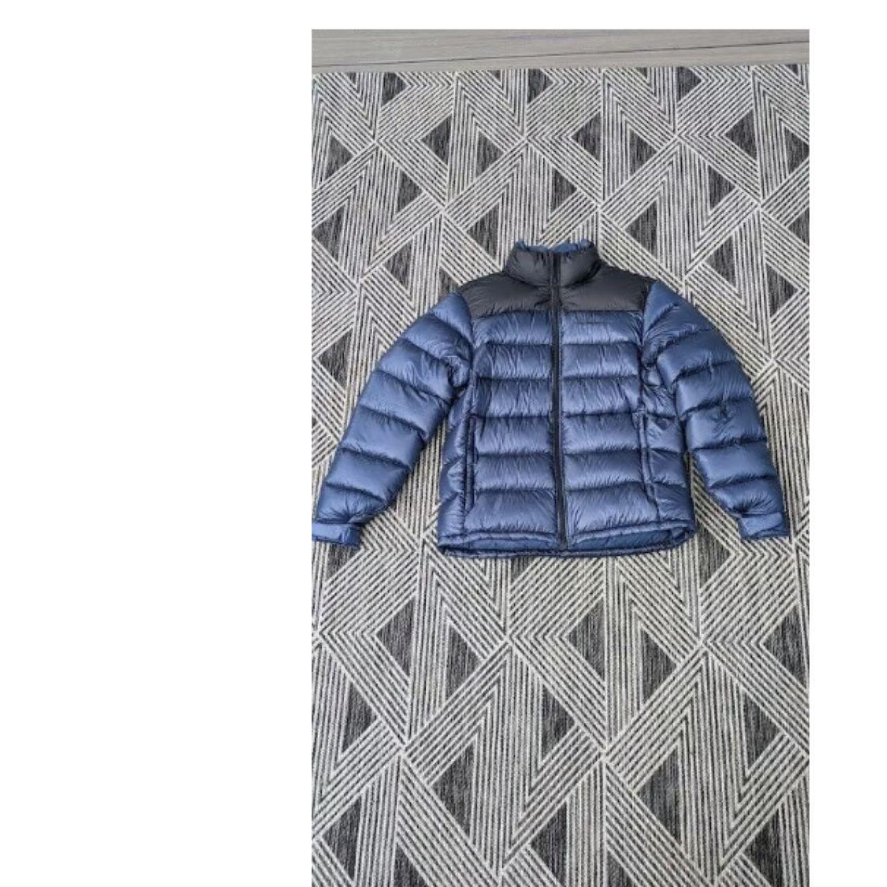 Peak Performance Men's Puffer Jacket - Navy/Blue … - image 1