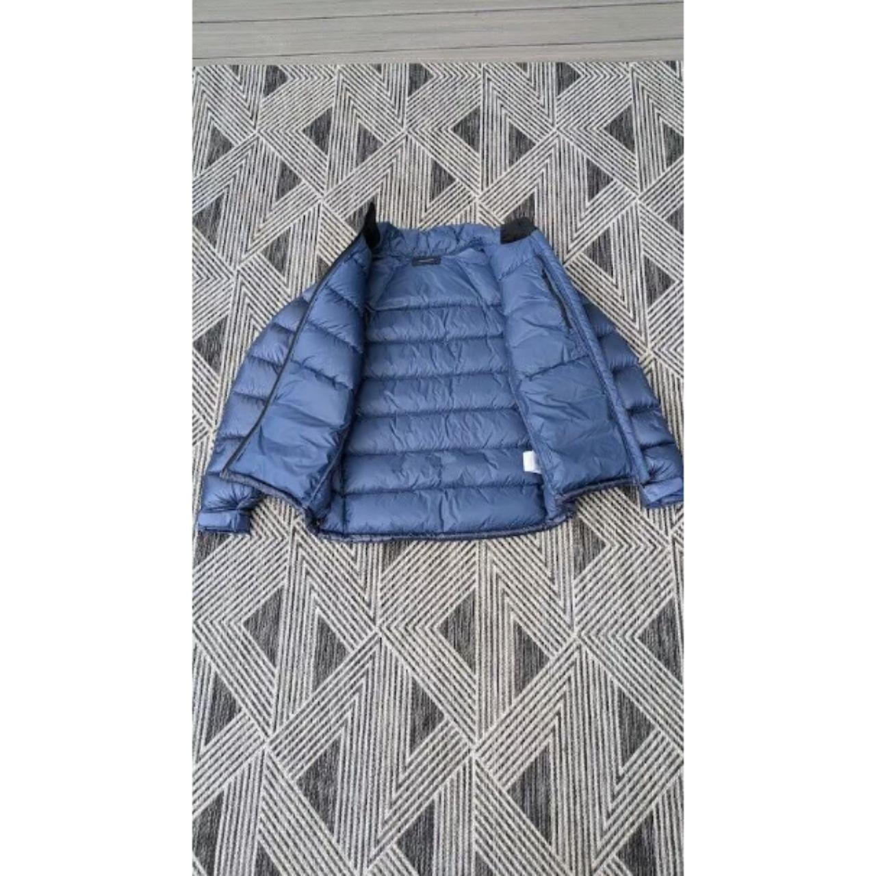 Peak Performance Men's Puffer Jacket - Navy/Blue … - image 4