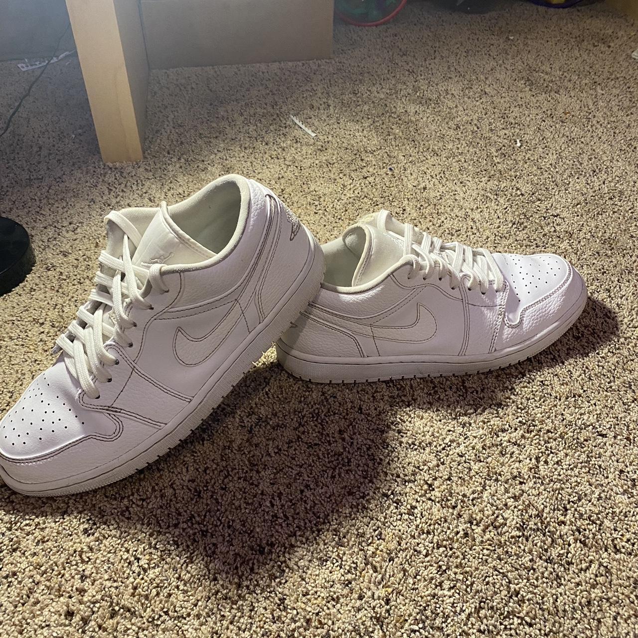 triple white jordan 1 lows