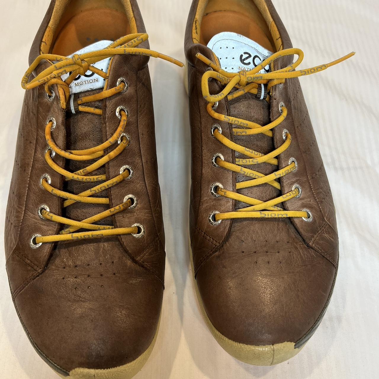 Ecco biom spikeless golf shoes in brown. They are in. Depop