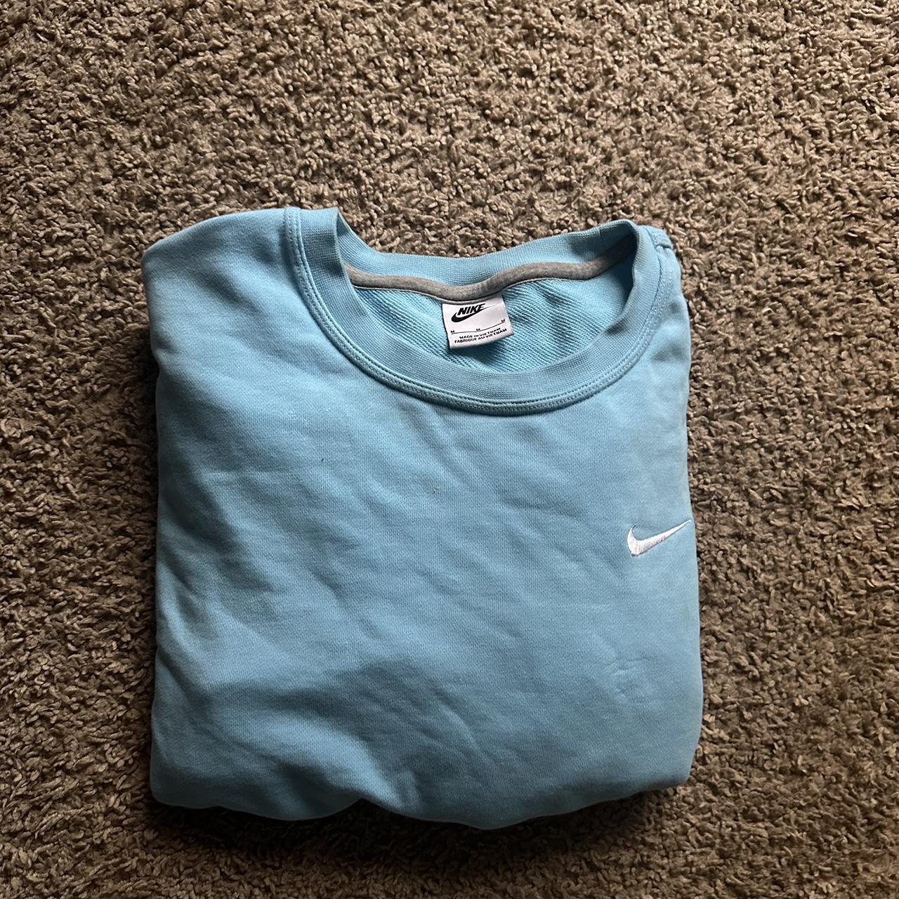 mens light blue nike shirt