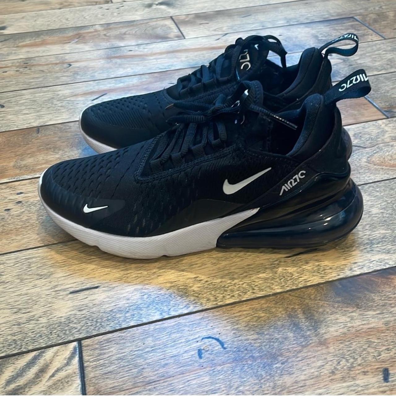 nike 270 black and white size 7