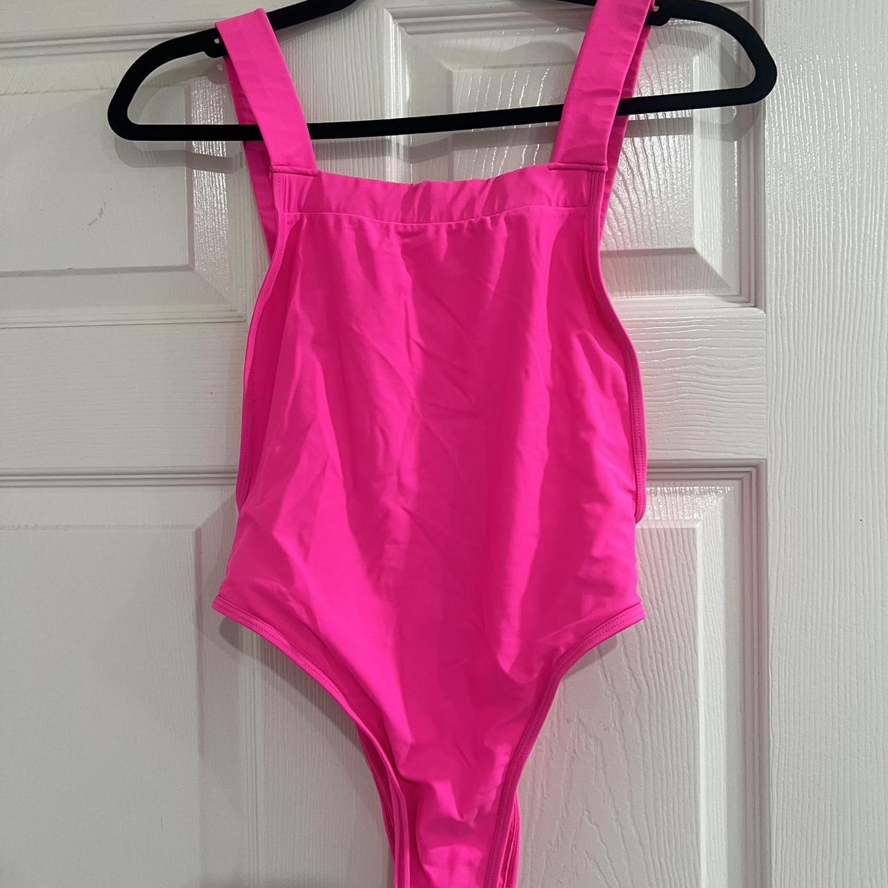 item listed by adrianaaaaa25