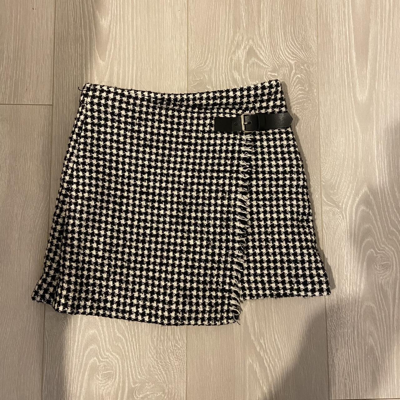Zara kids skirt Never worn Age 9 skirt... Depop