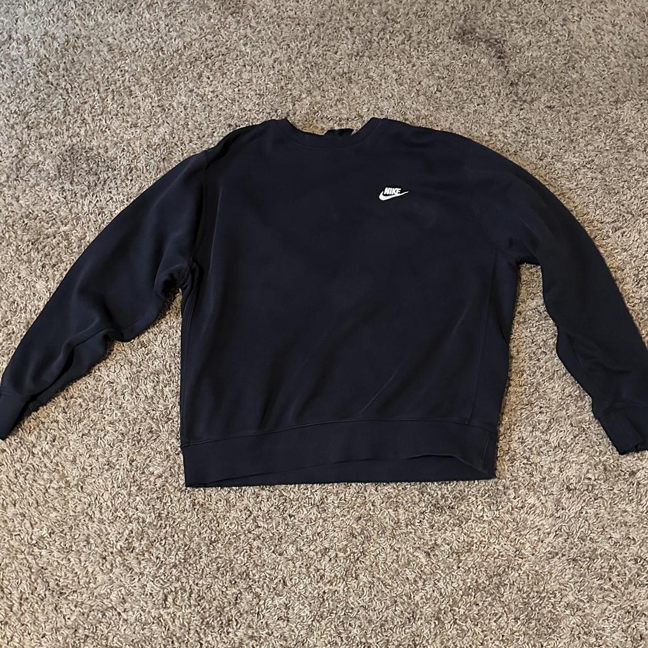 mens black nike crewneck