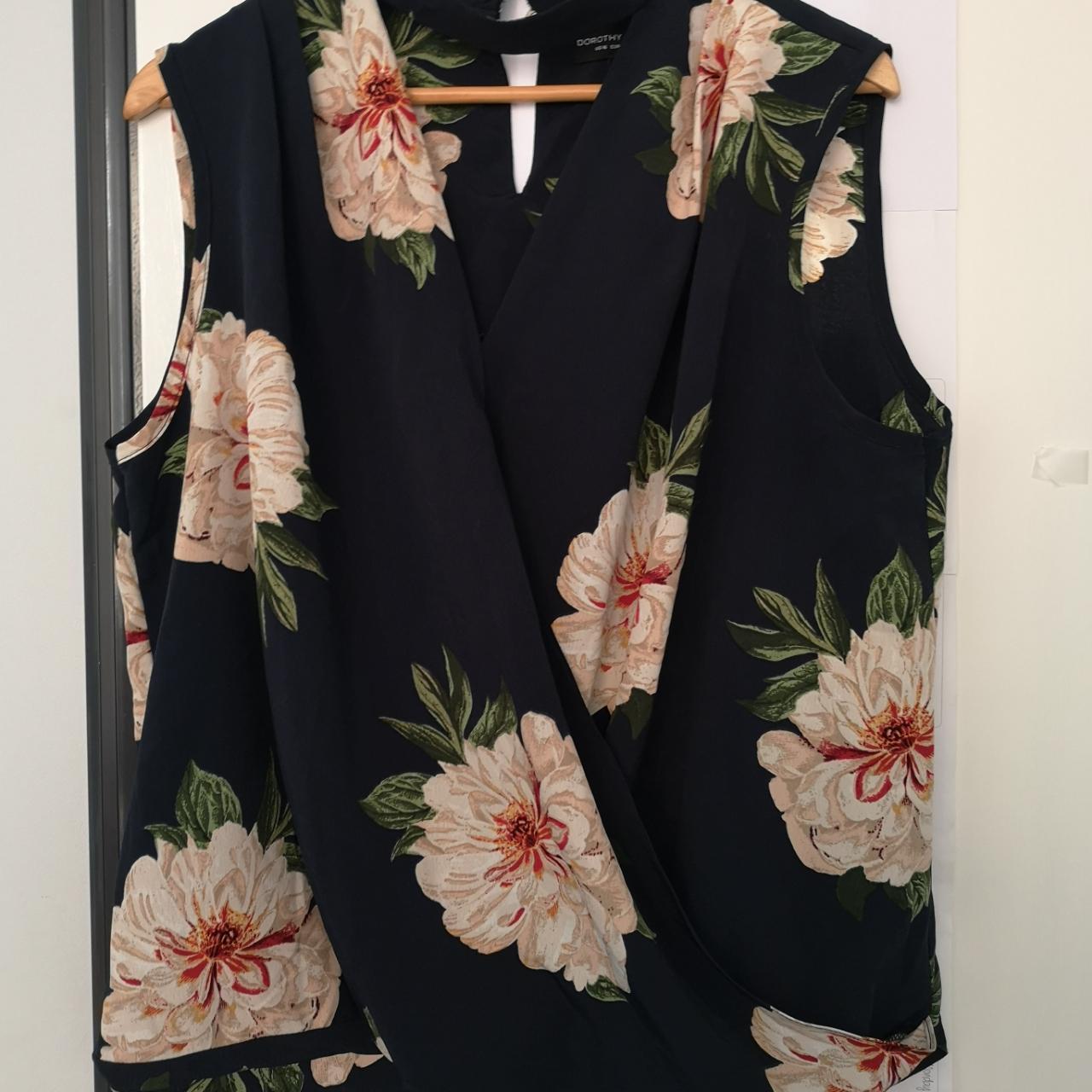 Sleeveless Navy floral blouse, Size 20 Dorothy Perkins. - Depop