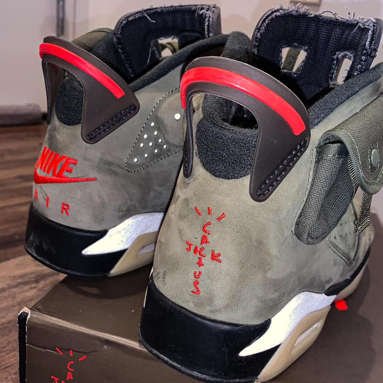 travis scott 6s on feet