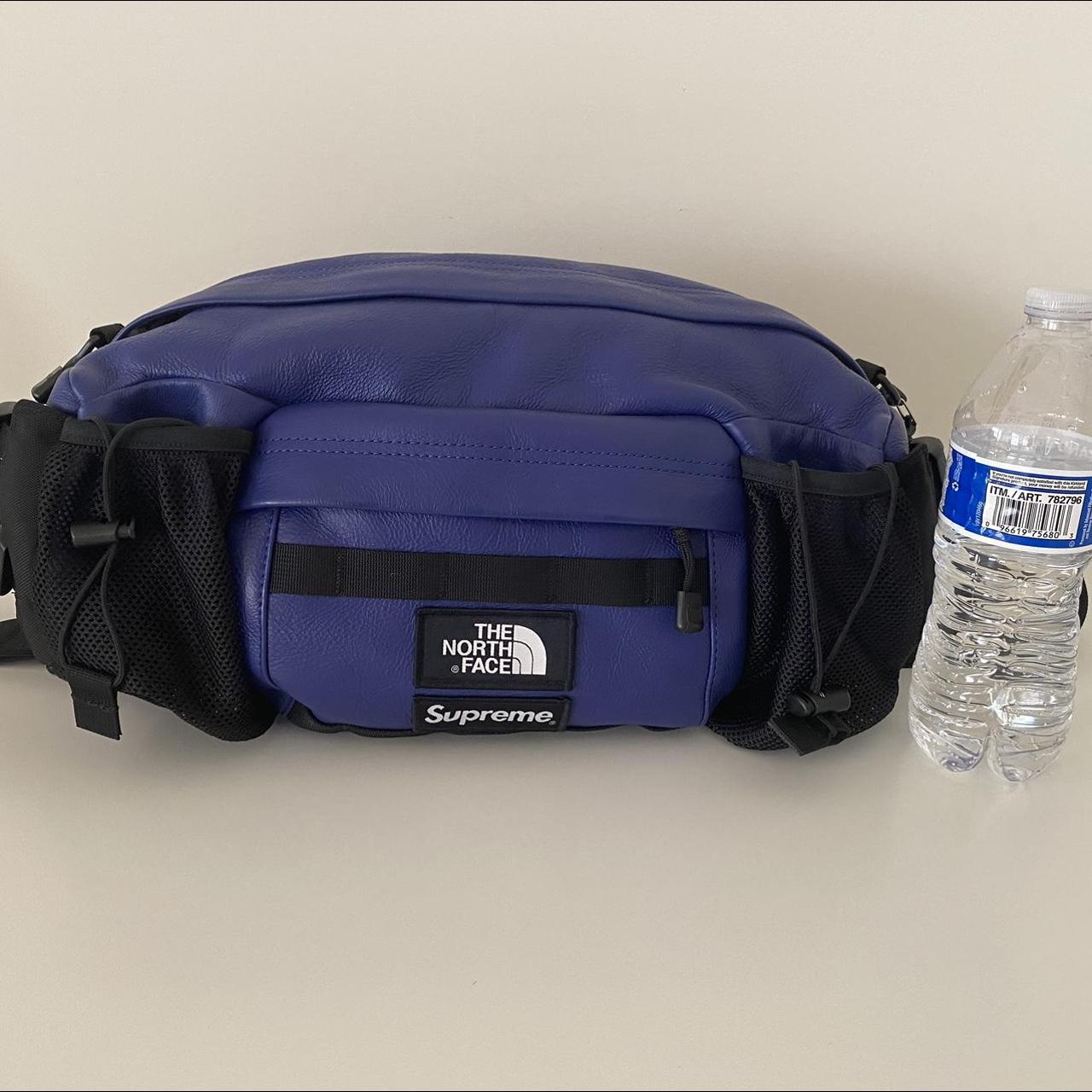 Supreme The north face Leather Mountain Waist bag...