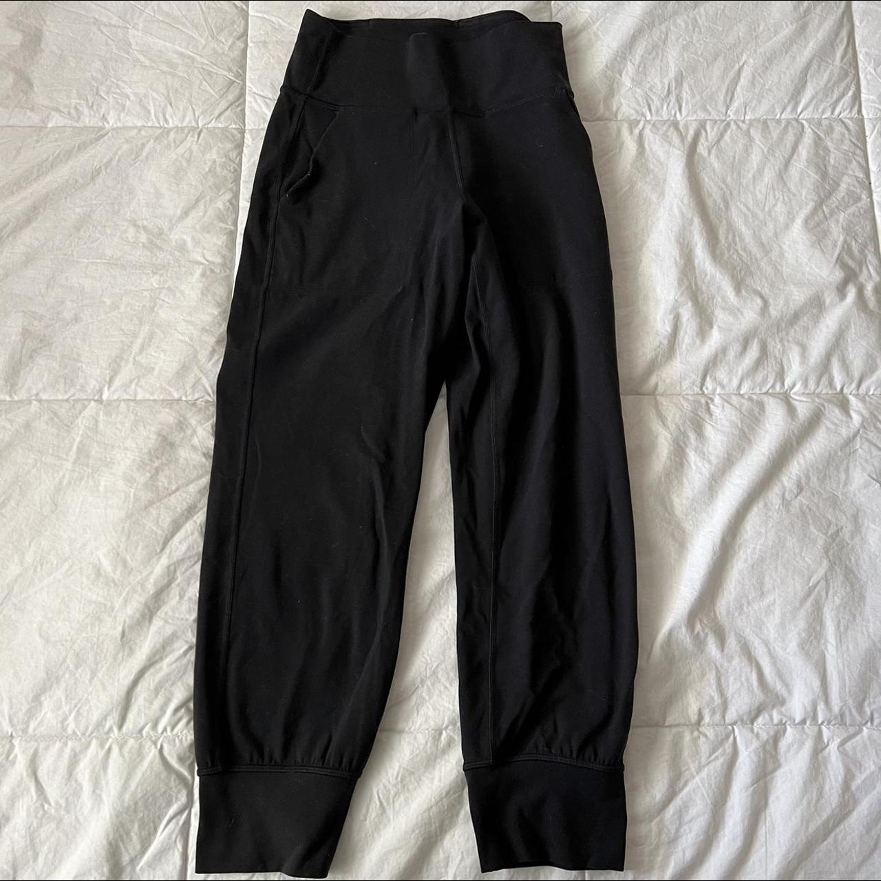 buttery soft black 23” inseam lululemon align high