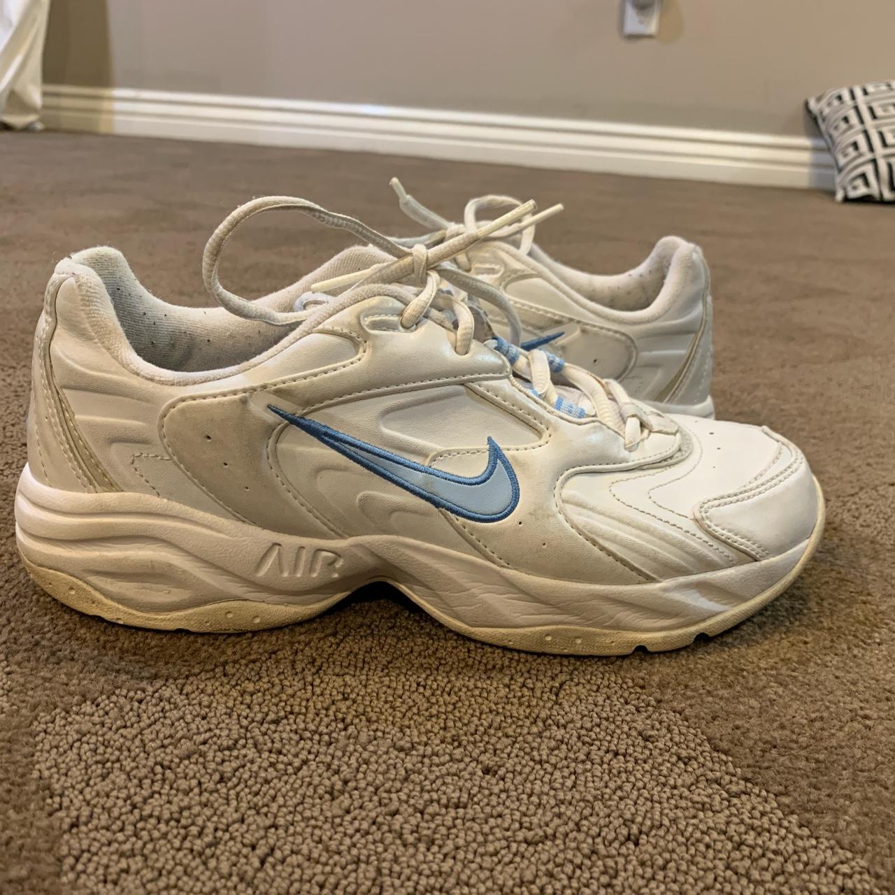 size 9.5 womens in mens nike