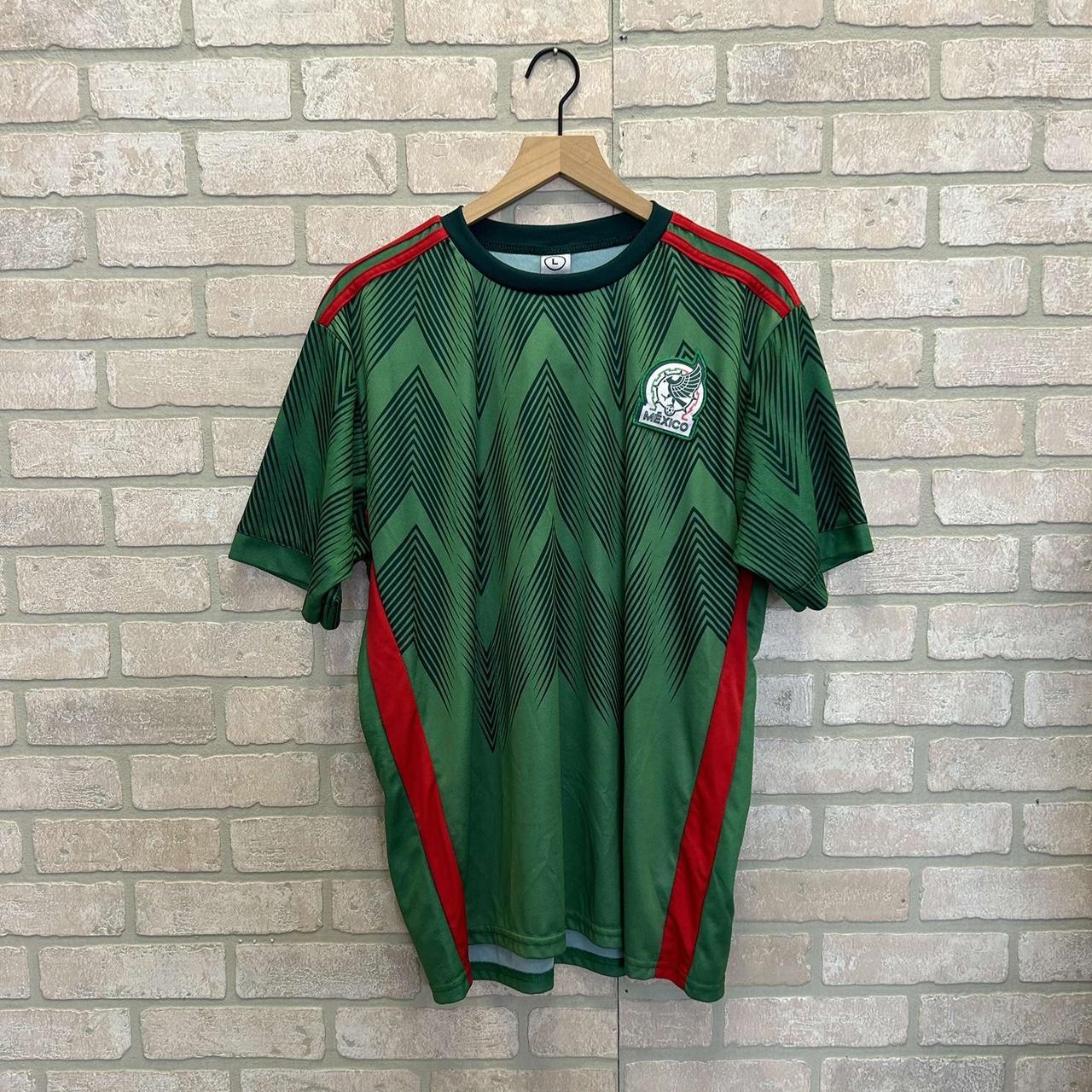 Mexico Soccer Jersey sz L - Depop