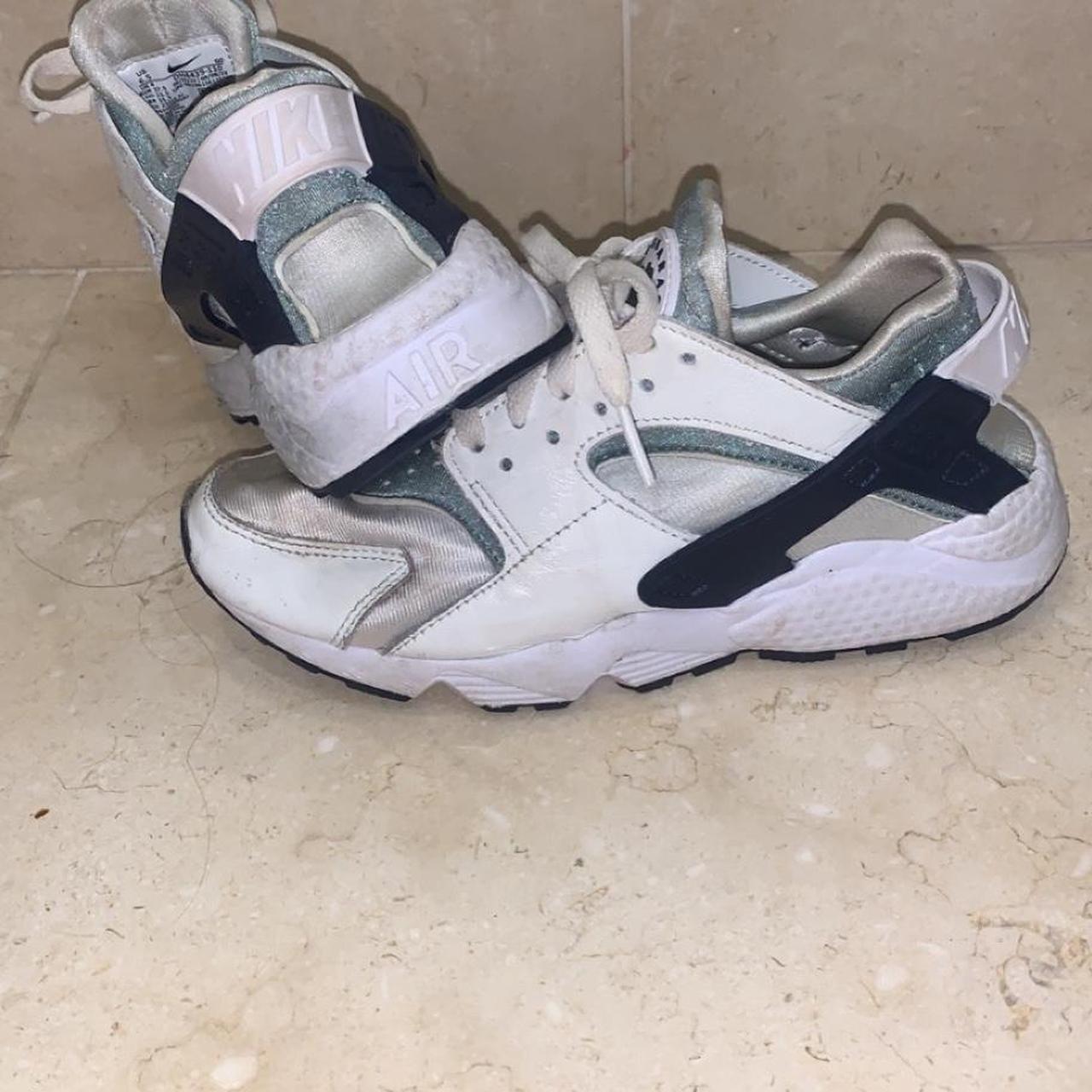 childrens nike air trainers