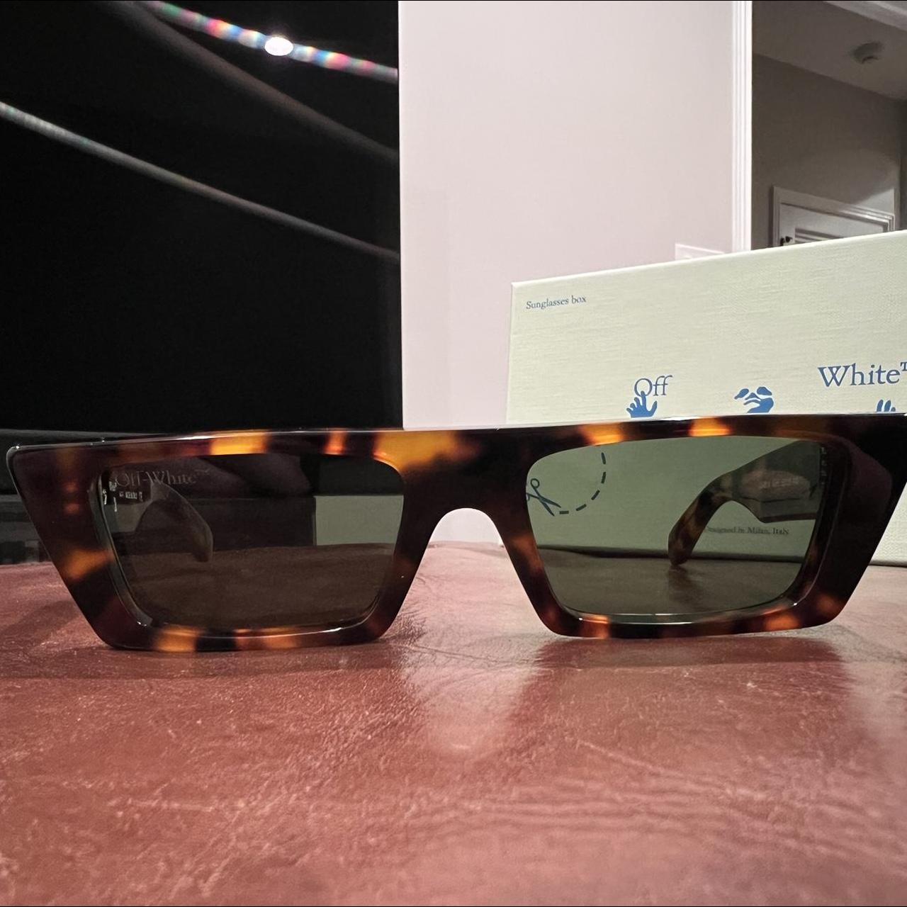 Off-White Women's Brown and Black Sunglasses (2)