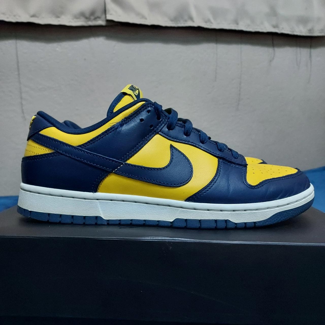 university of michigan nike dunks