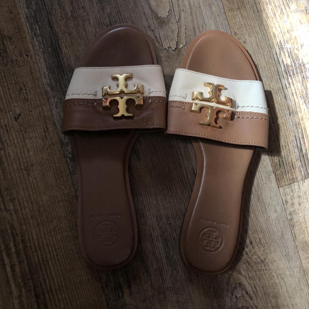 von maur tory burch sandals