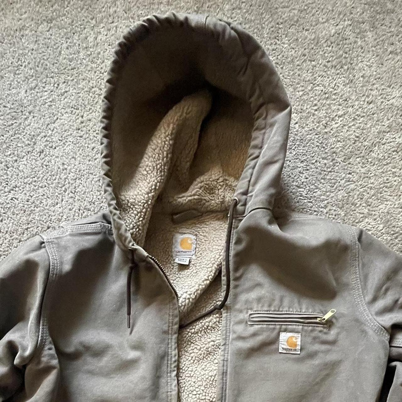 Women's Carhartt Washed Duck Sherpa Jacket. EUC. - Depop