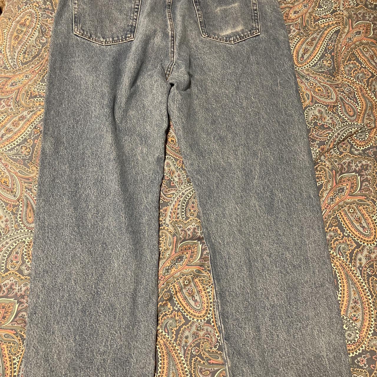 40x30 rustler blue jeans have a loose straight fit... - Depop