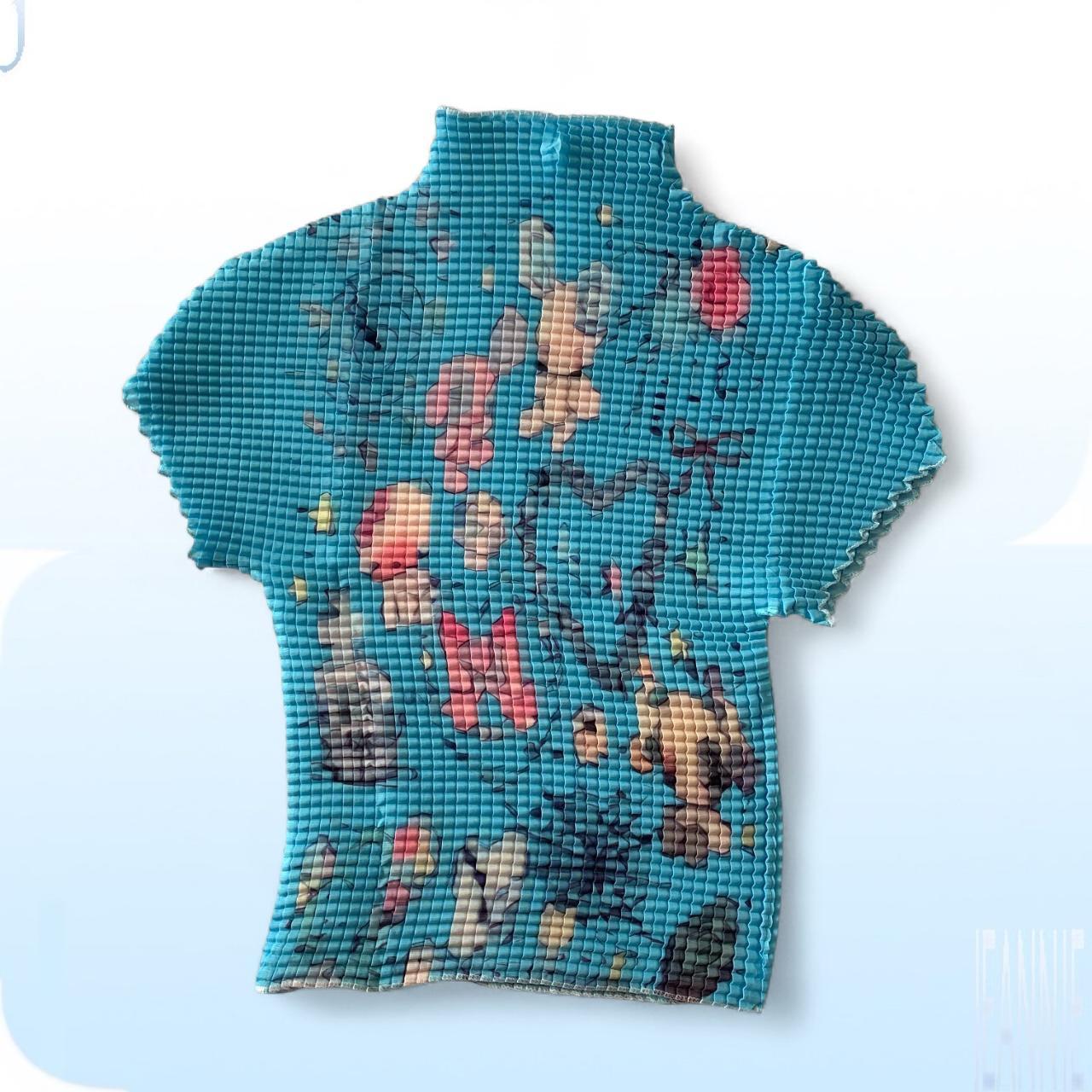 Blue Bunny Doll Print Ruched pleated Short Sleeve... | Depop