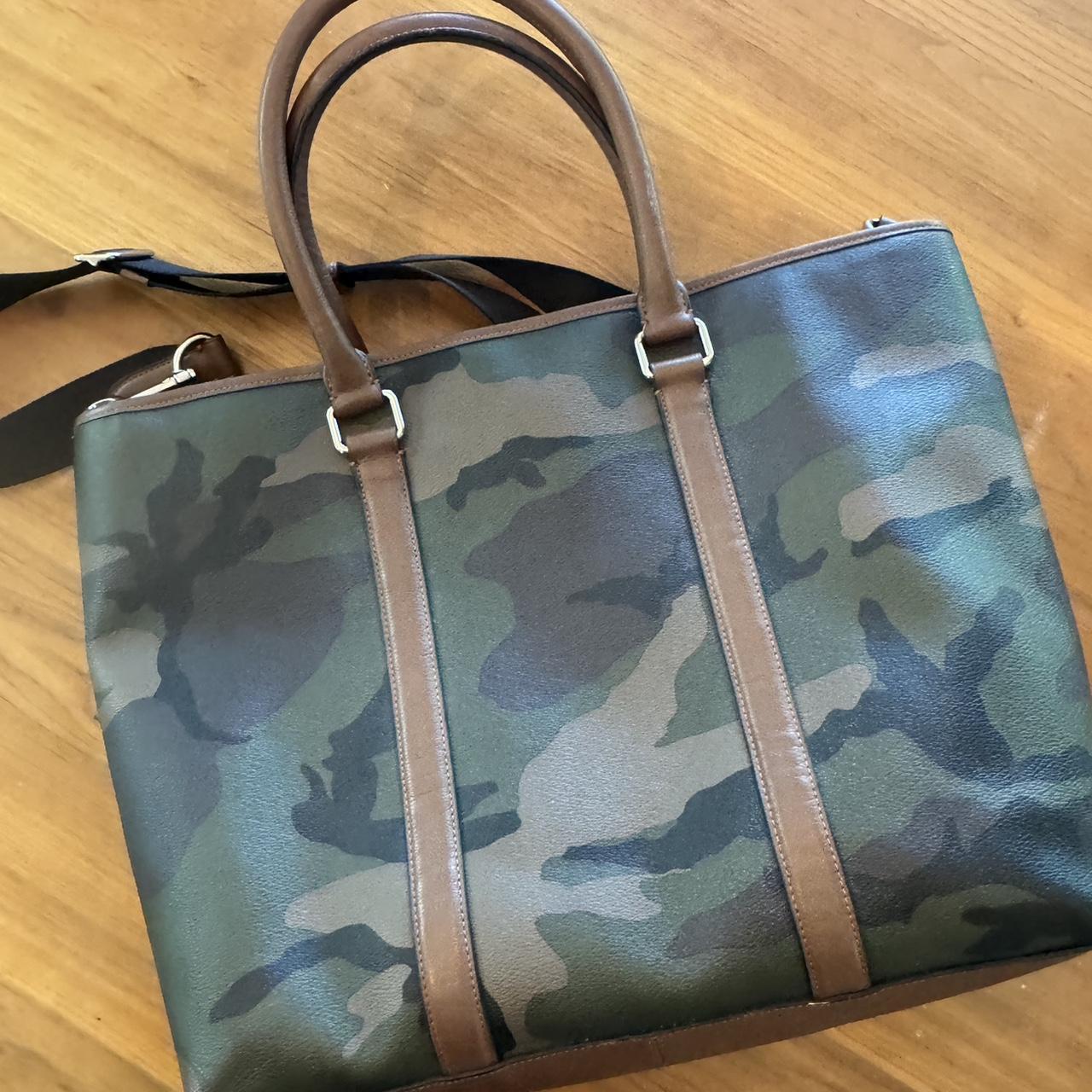 小物 rare coach camouflage pattern photo US Readystock) COACH Track Small Flap Crossbody In Signature