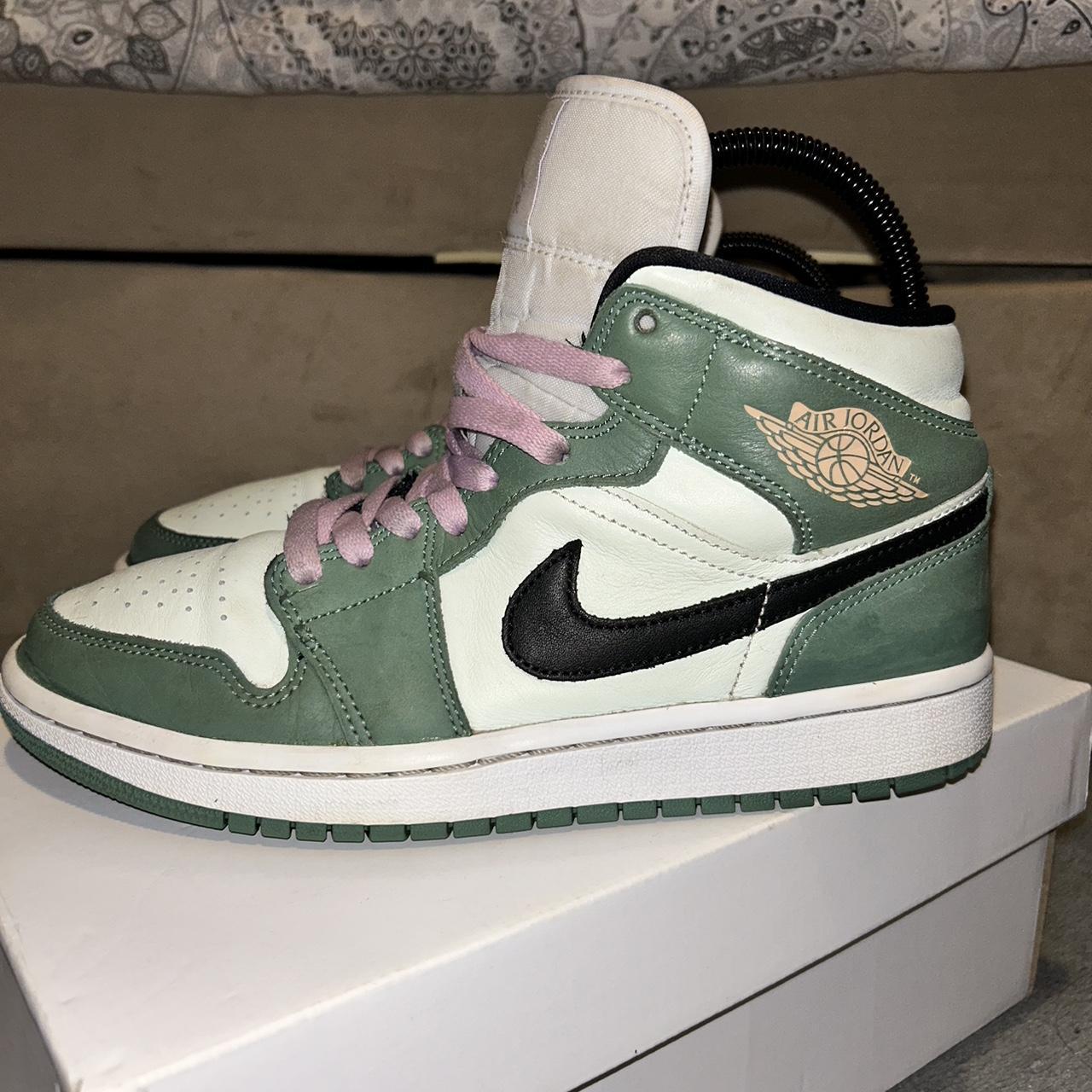 womens dutch green jordan 1