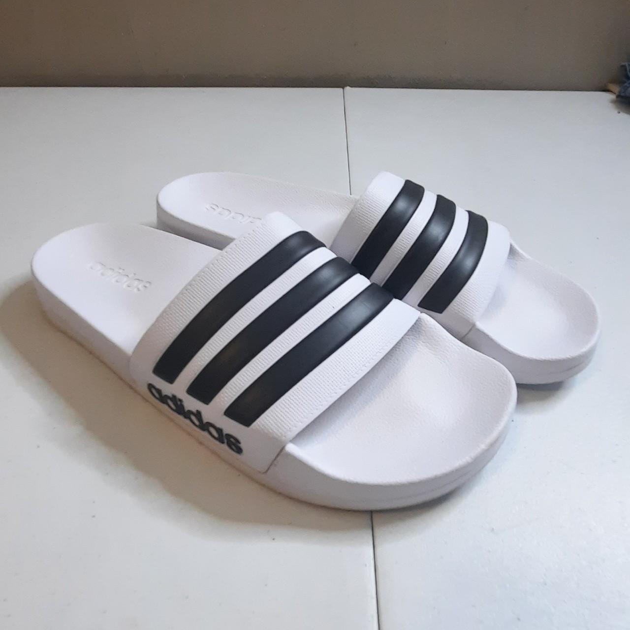 item listed by ser4004
