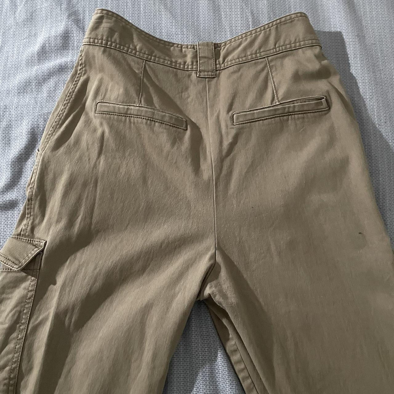 H&M cargo pants. #H&M #pants #cargopants #jeans #sale - Depop