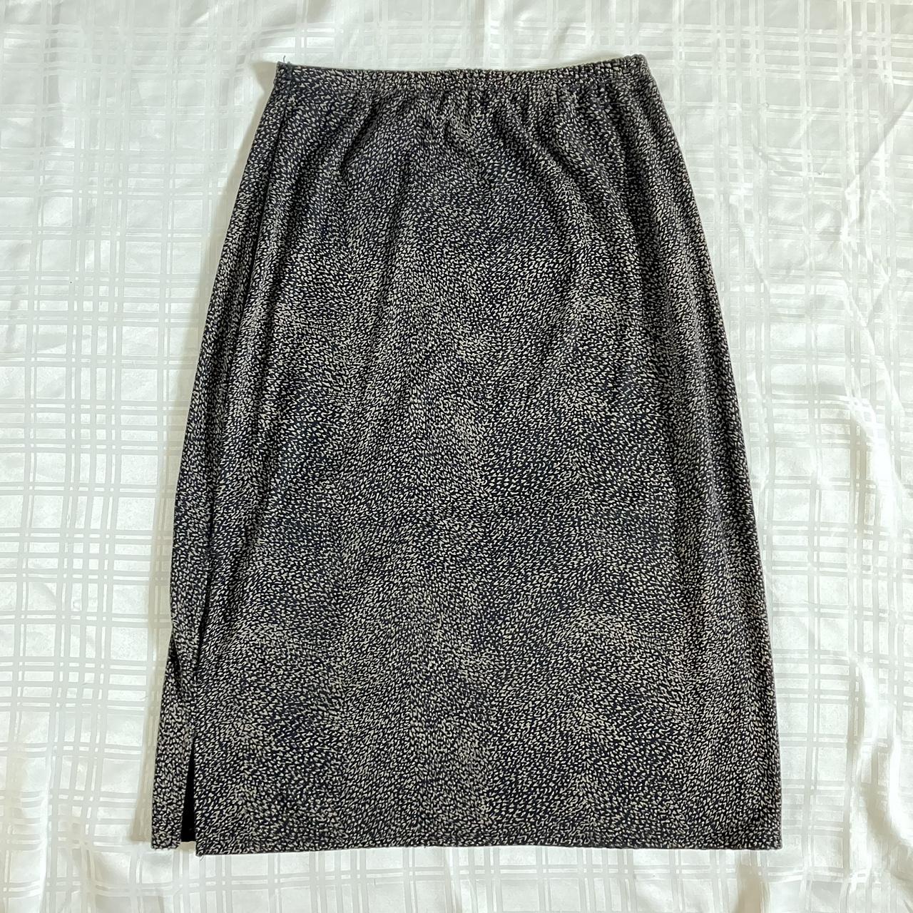 Susan Lawrence vintage midi skirt Size tag is worn... - Depop
