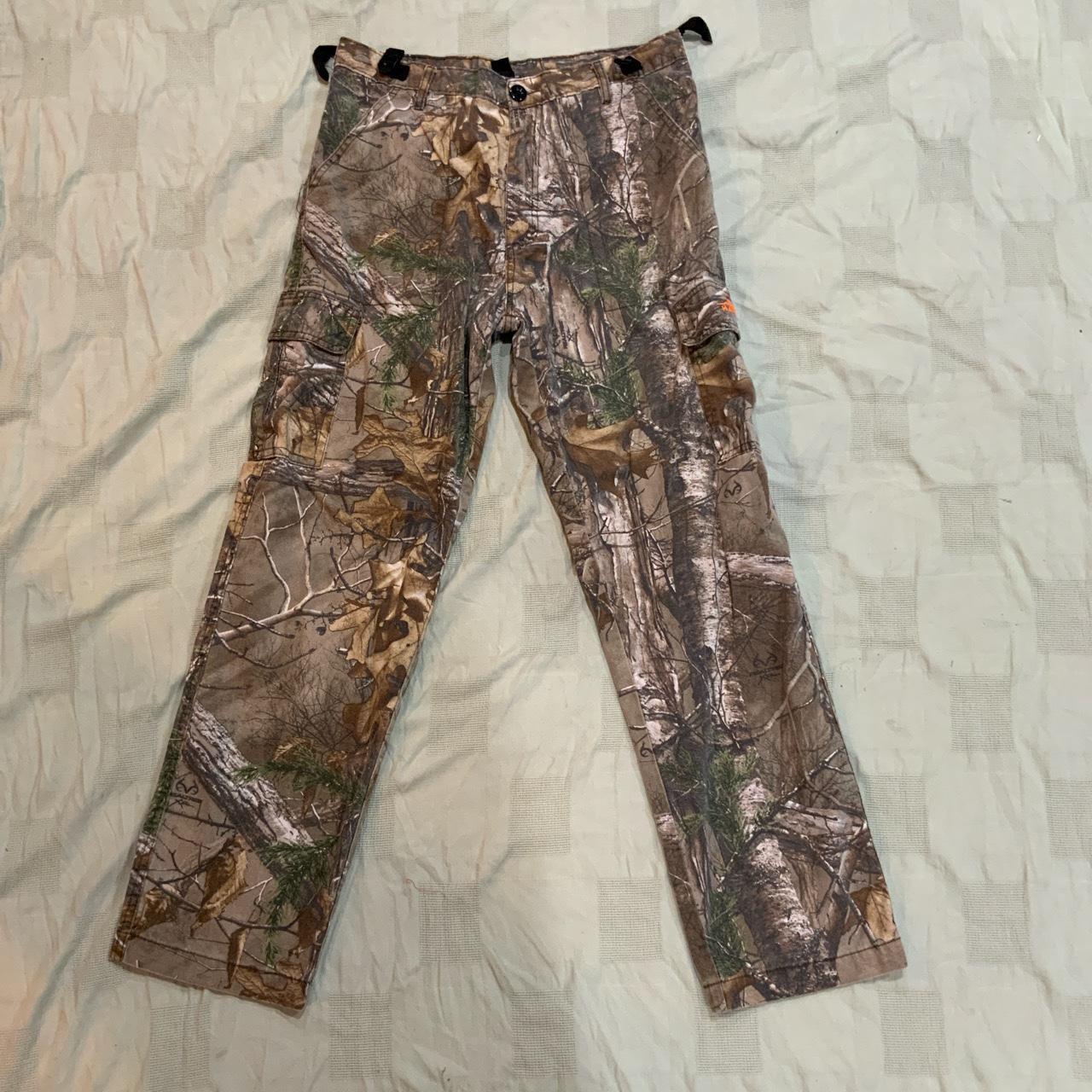 Medium Realtree x habit baggy camo hunter cargo... - Depop