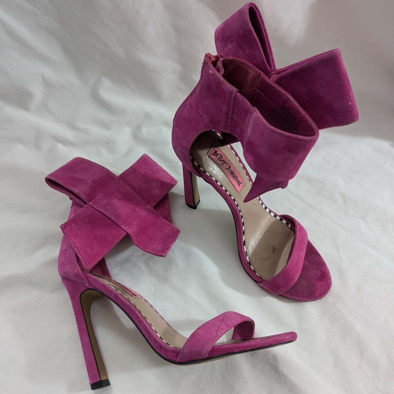 Betsey johnson pink heels best sale