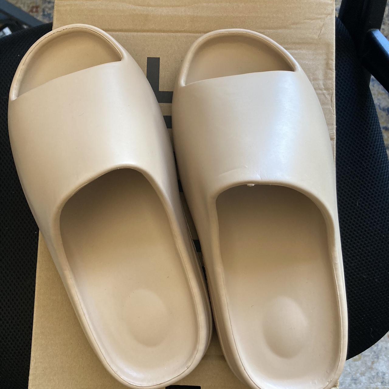 tan yeezy slides - Depop