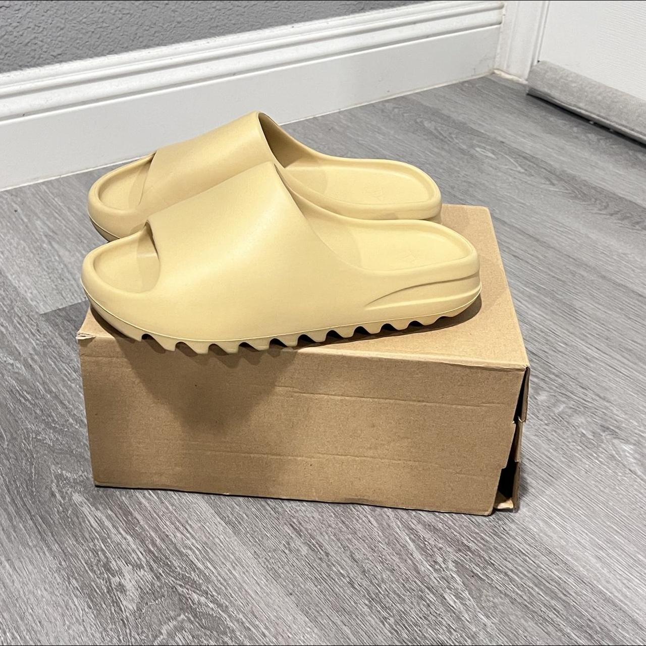 Yeezy discount slides desert