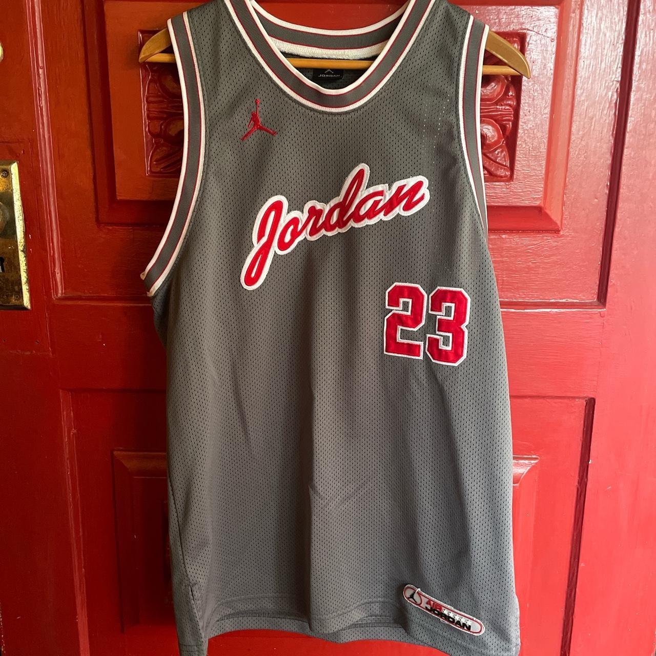 Jordan jersey clearance small