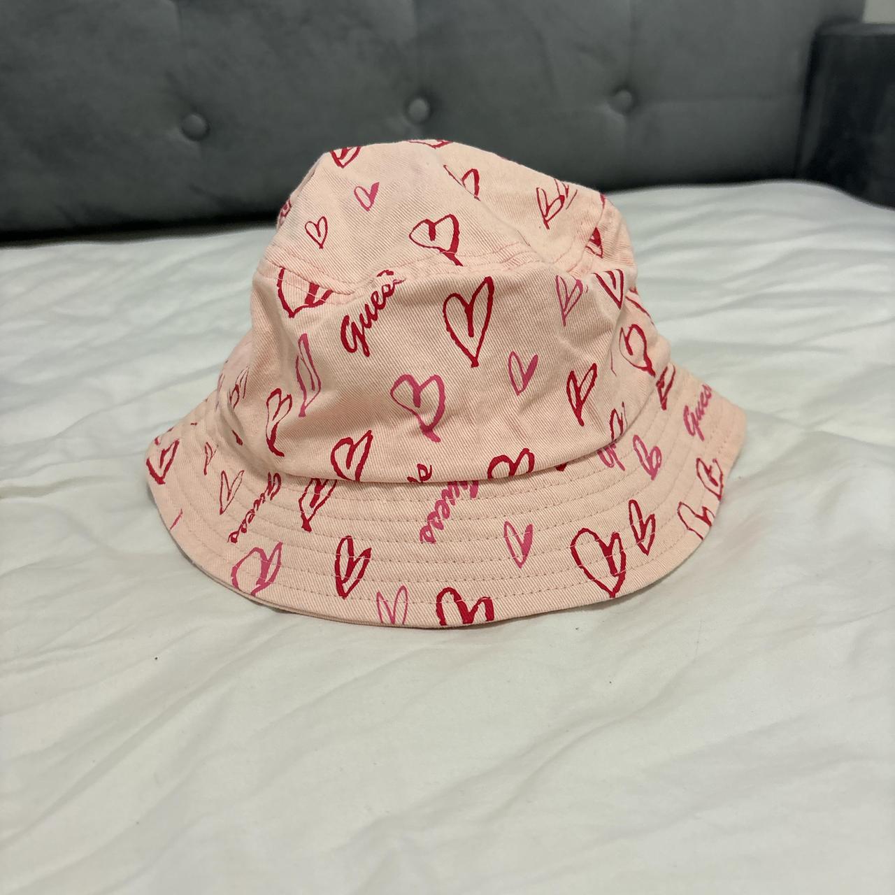 item listed by claudiapirog