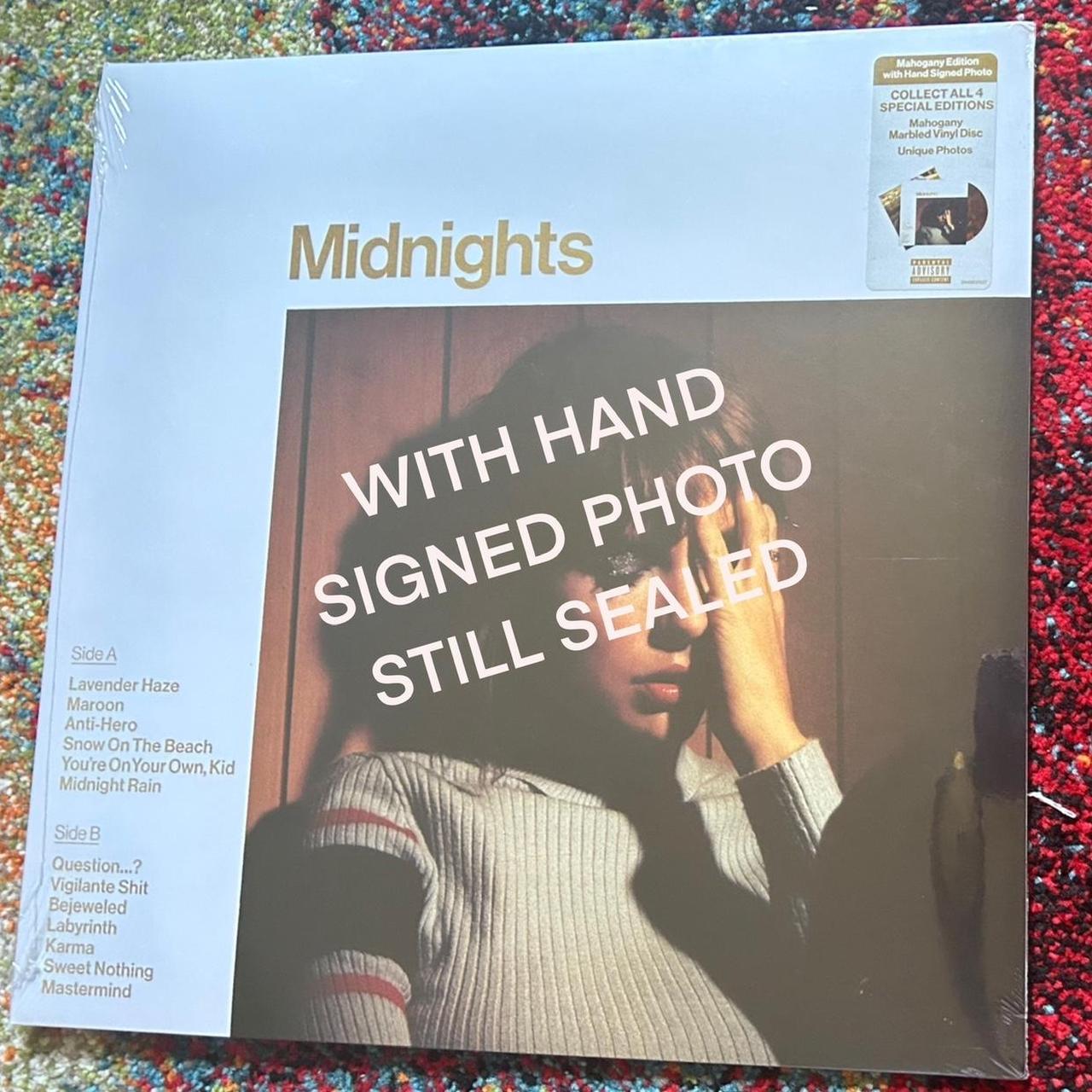 Taylor Swift orders Mahogany Edition Hand Signed Photo Vinyl