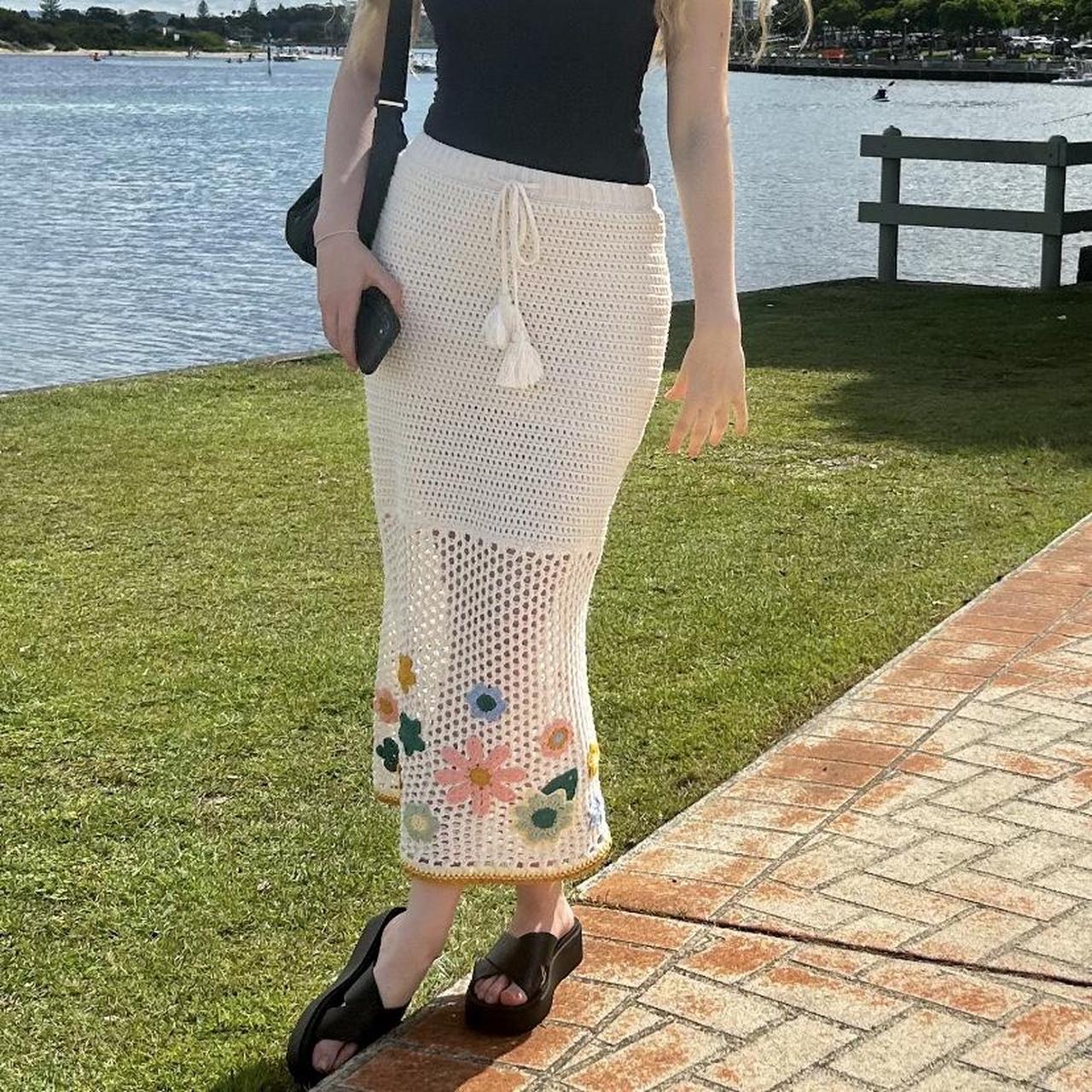 Beautiful Ghanda crochet white skirt with flowers