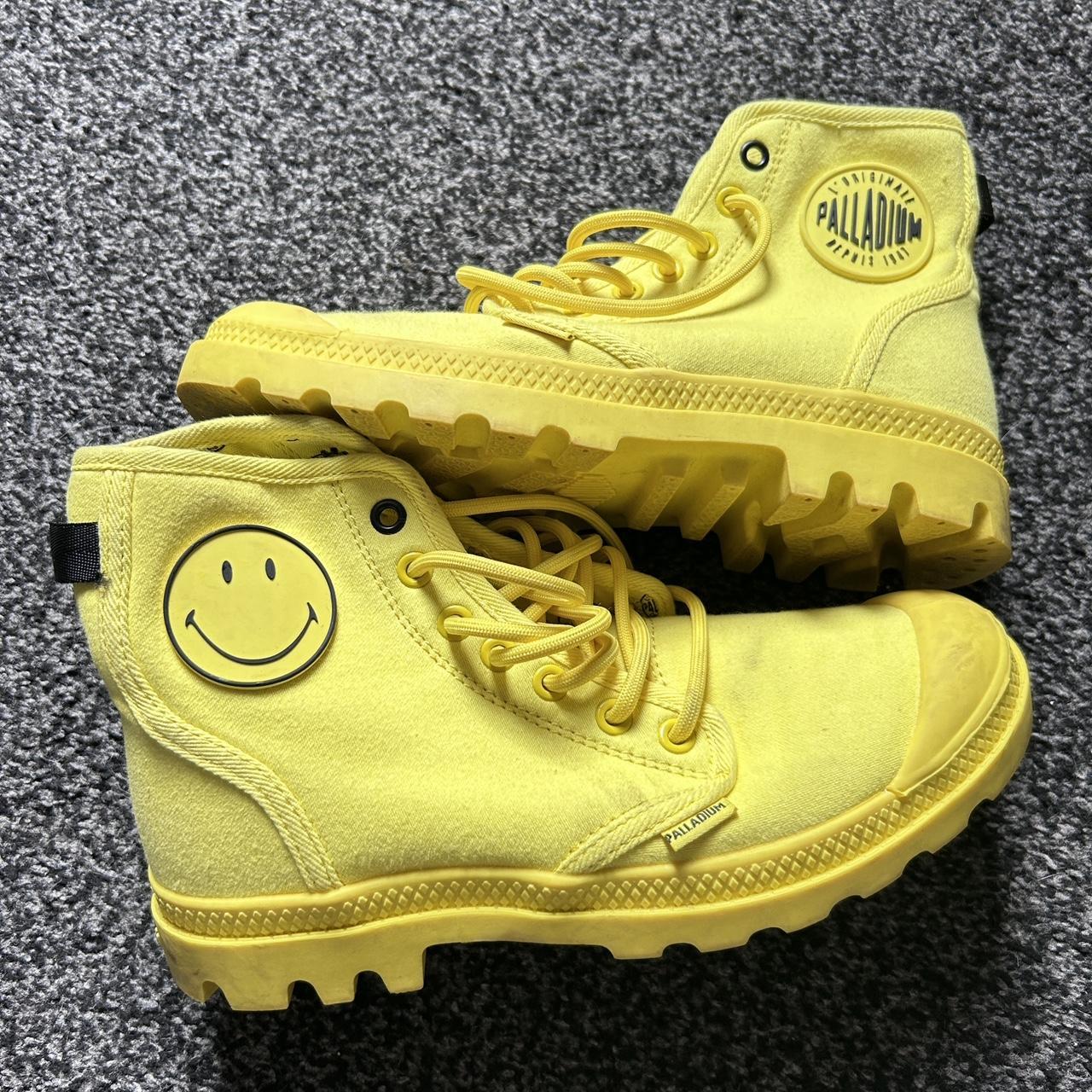 Palladium Neon Yellow boots Only worn one or two